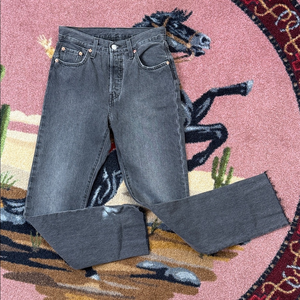 LEVI'S 501 BLACK SIZE 25x30